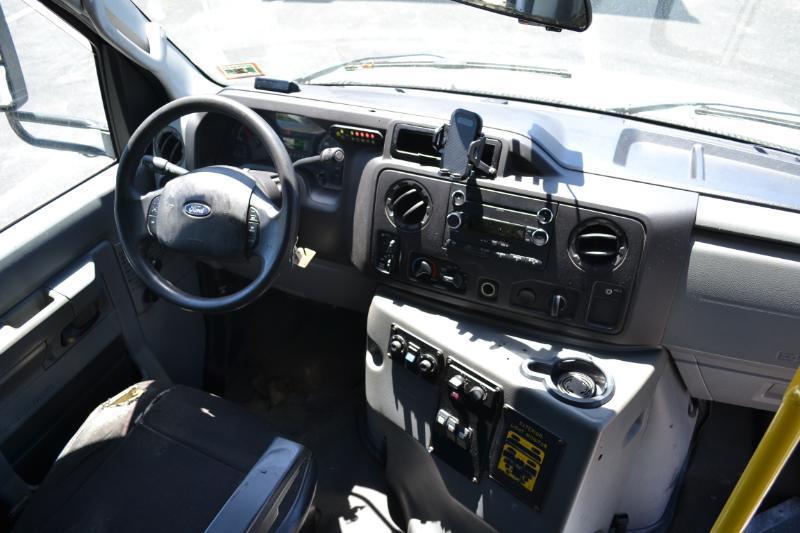 Ford Econoline E450 2011