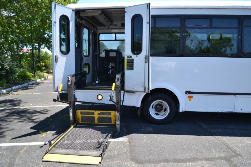 Ford Econoline E450 2011