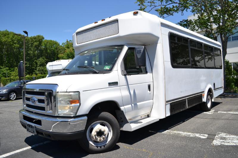 Ford Econoline E450 2011