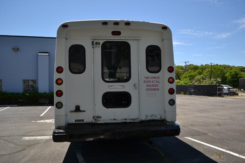 Ford Econoline E450 2011