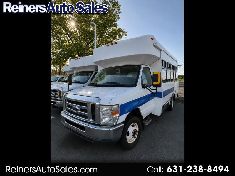 Ford Econoline E350 2010