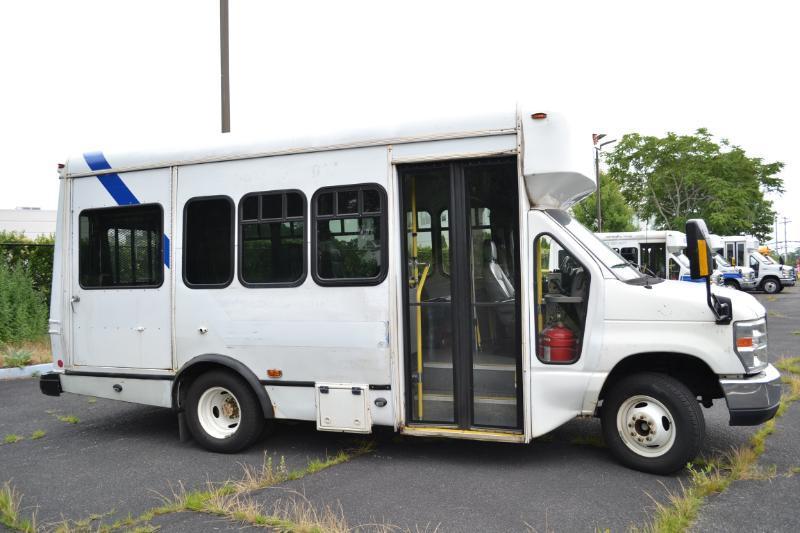 Ford Econoline E350 2011