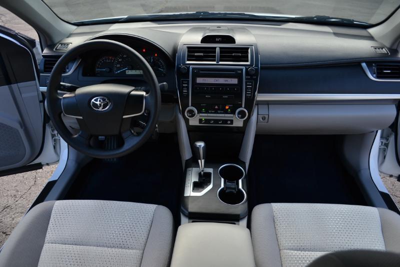 Toyota Camry L 2012