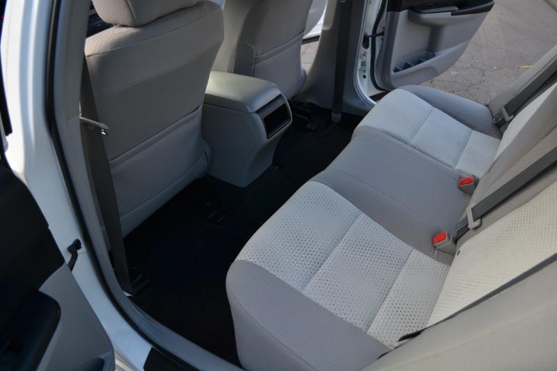 Toyota Camry L 2012