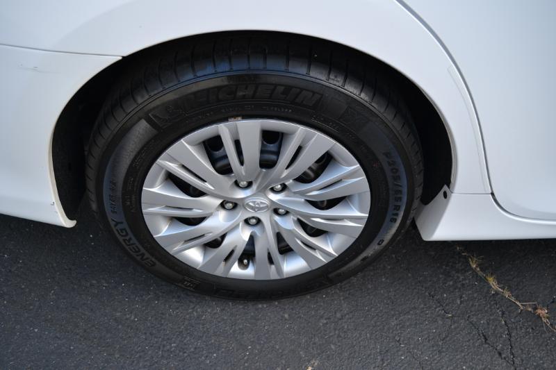 Toyota Camry L 2012