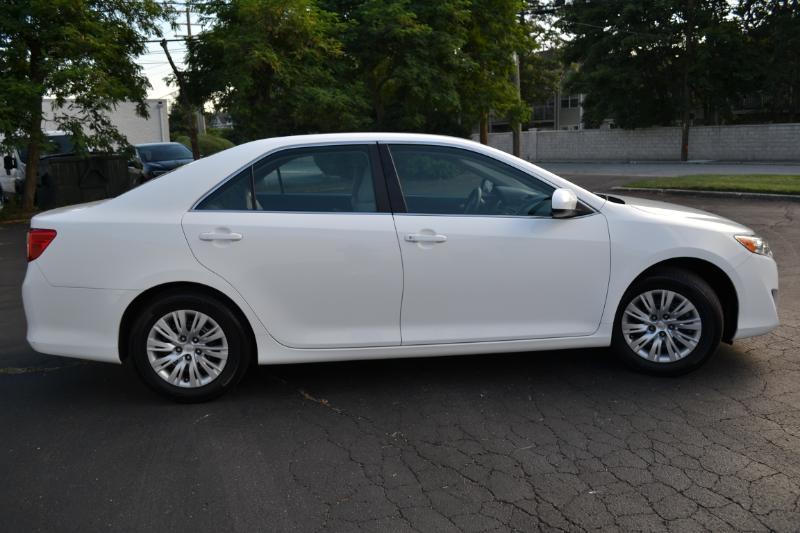 Toyota Camry L 2012