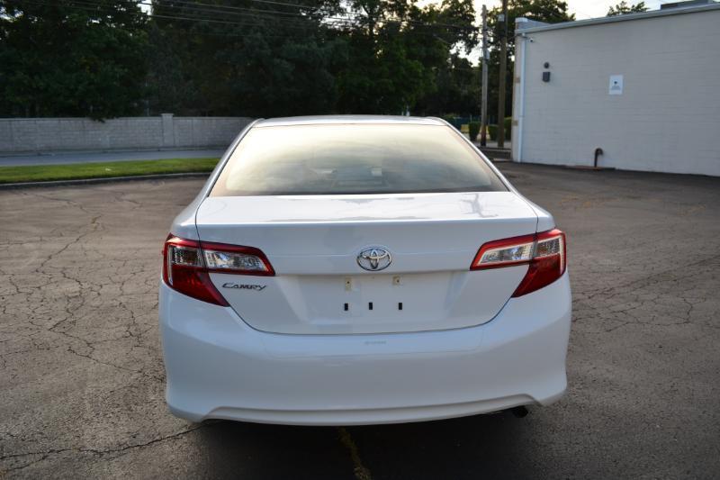 Toyota Camry L 2012