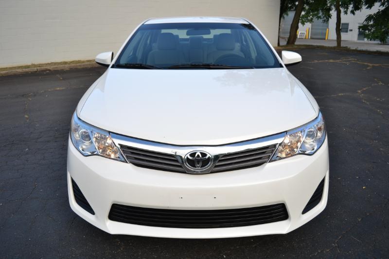 Toyota Camry L 2012