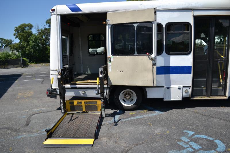 Ford Econoline E350 2010