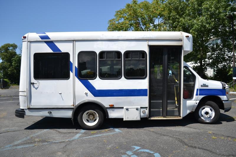 Ford Econoline E350 2010