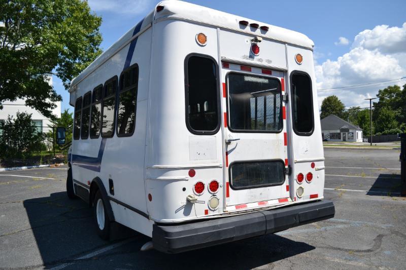 Ford Econoline E350 2010