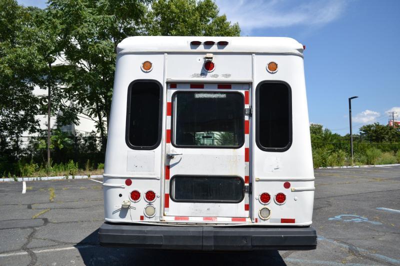 Ford Econoline E350 2010