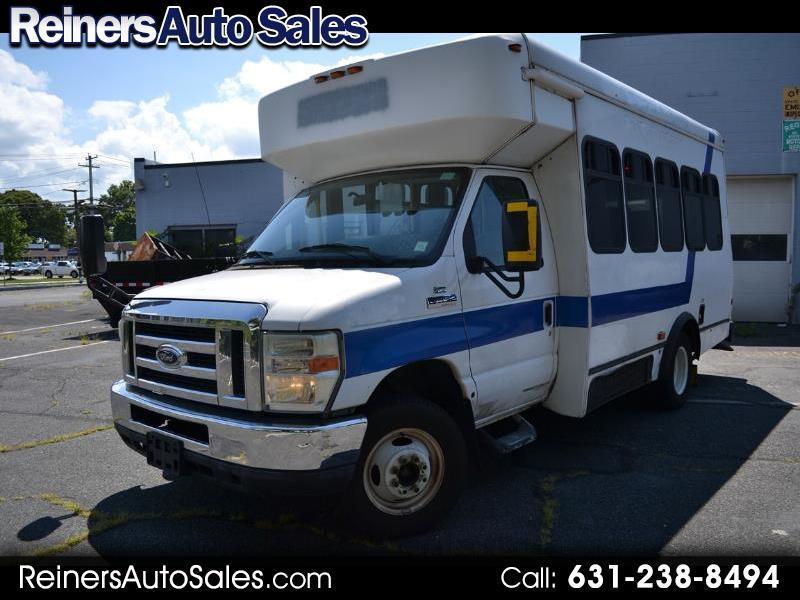 Ford Econoline E350 2010
