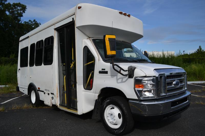 Ford Econoline E350 2010