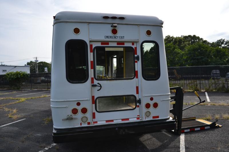 Ford Econoline E350 2010