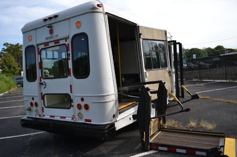 Ford Econoline E350 2010