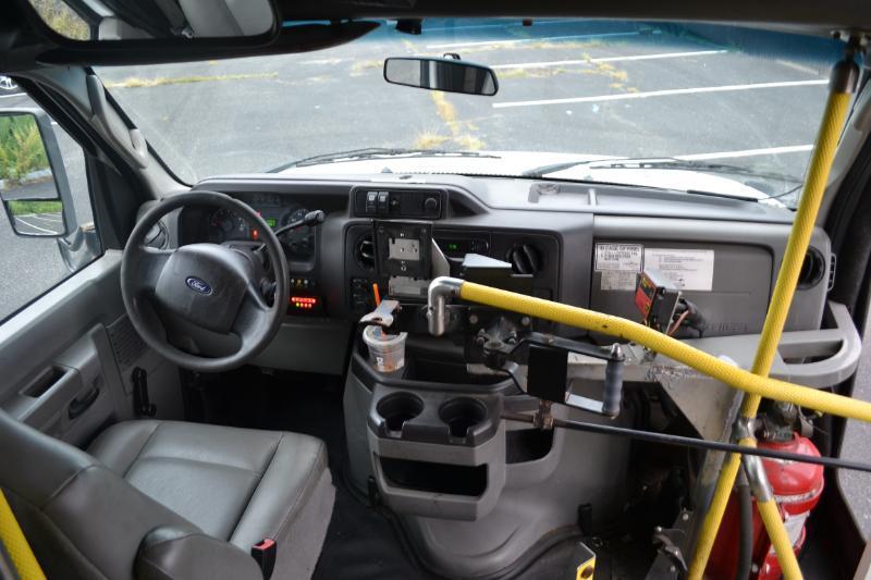 Ford Econoline E350 2010
