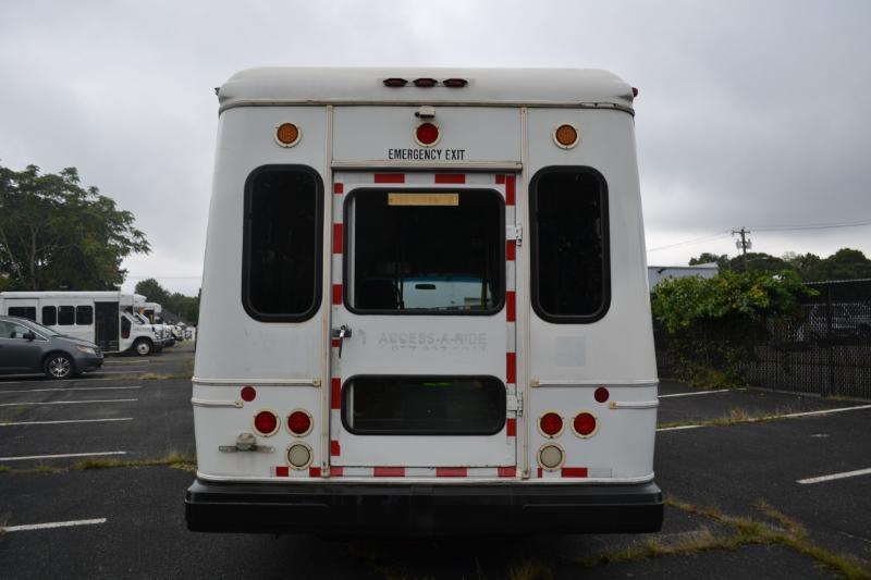 Ford Econoline E350 2010