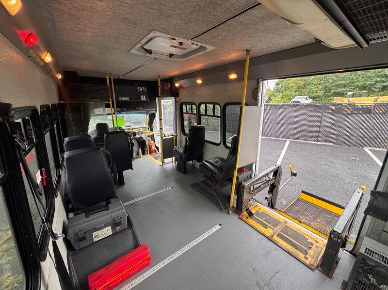 Ford Econoline E350 2010