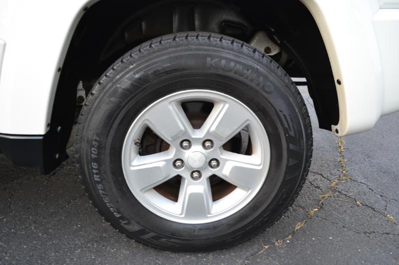 Jeep Liberty Sport 4WD 2010
