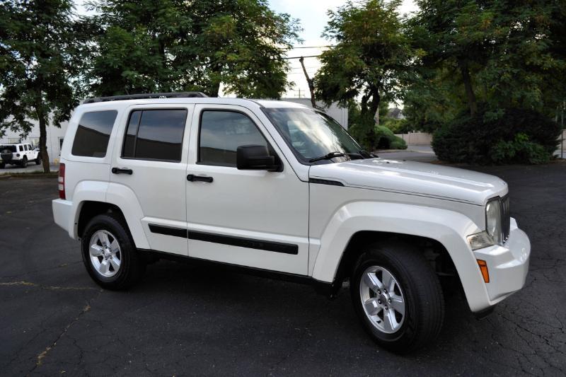 Jeep Liberty Sport 4WD 2010