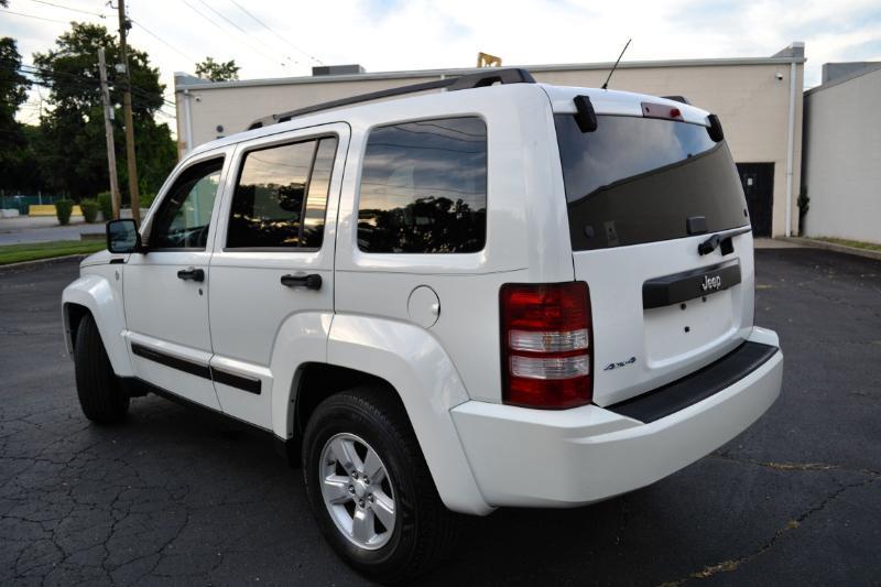 Jeep Liberty Sport 4WD 2010