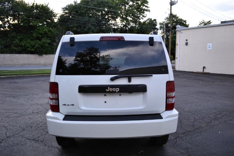 Jeep Liberty Sport 4WD 2010