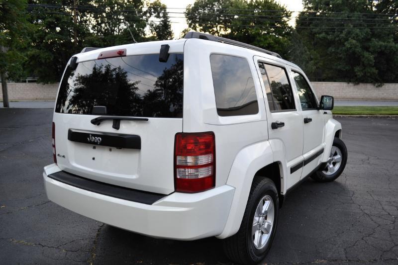 Jeep Liberty Sport 4WD 2010