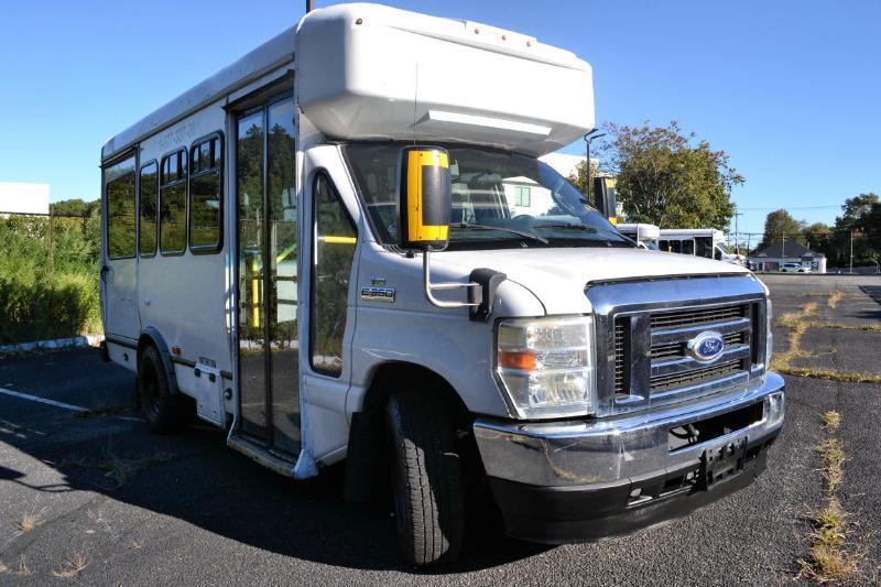 Ford Econoline E350 2016