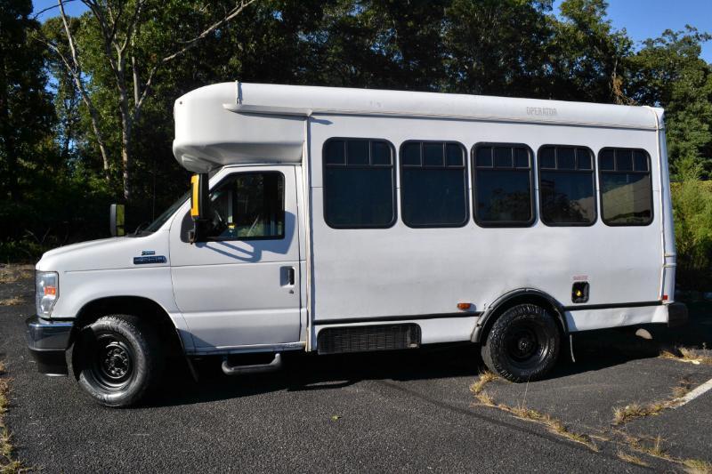 Ford Econoline E350 2016