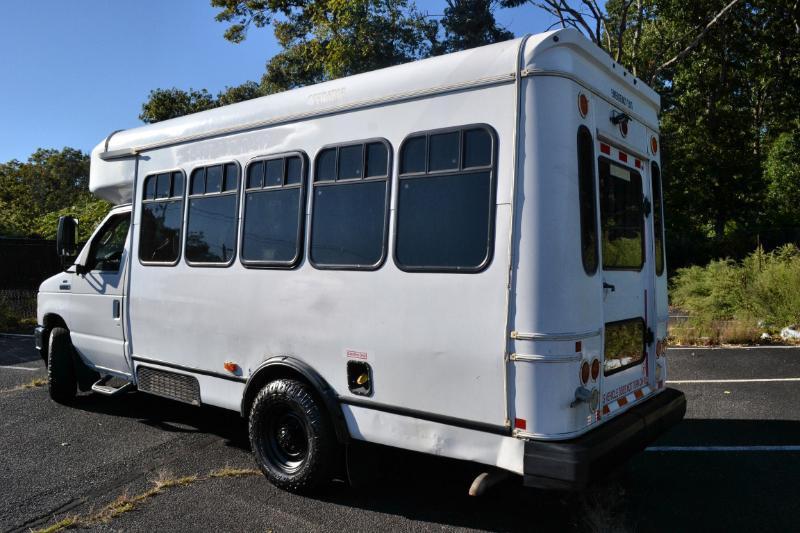 Ford Econoline E350 2016