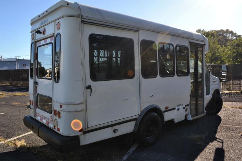 Ford Econoline E350 2016