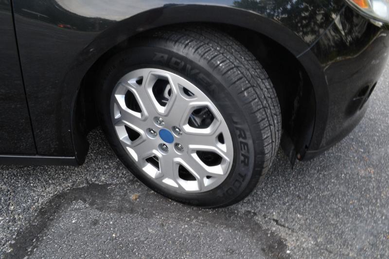 Ford Focus S Sedan 2014