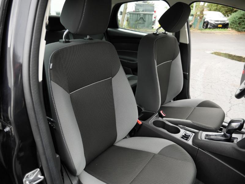 Ford Focus S Sedan 2014