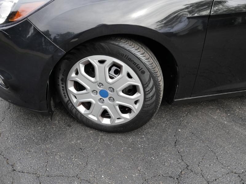 Ford Focus S Sedan 2014