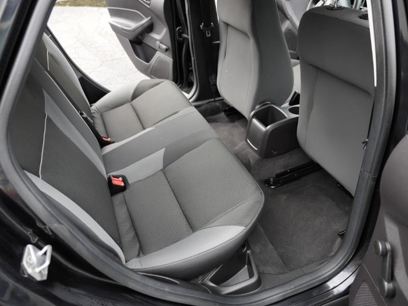 Ford Focus S Sedan 2014