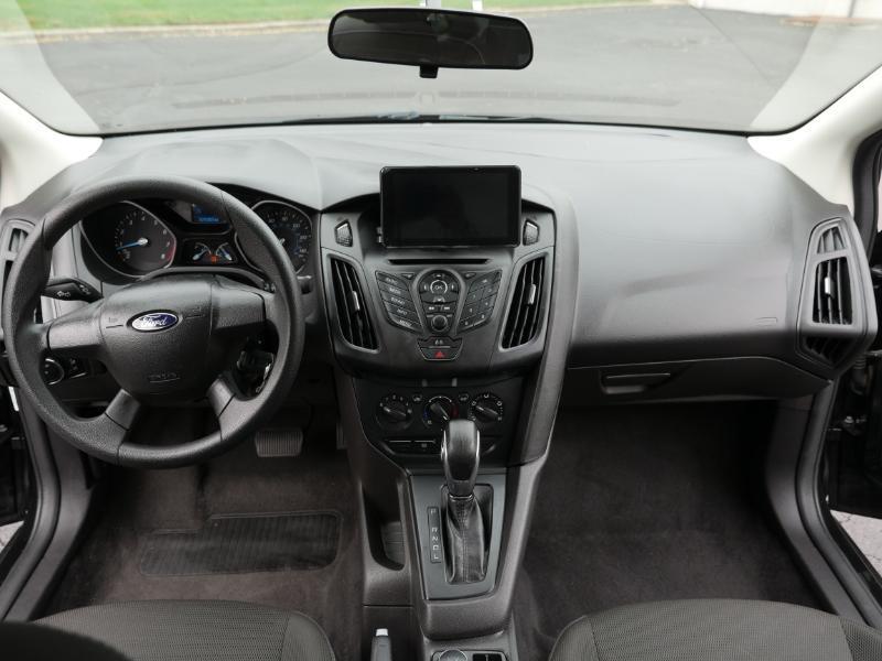Ford Focus S Sedan 2014