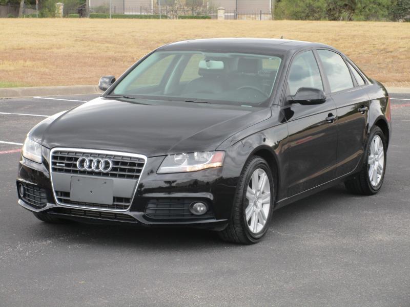 Audi A4 2.0T Sedan quattro Tiptronic 2011 Audi A4 2.0T Sedan quattro Tiptronic 2011