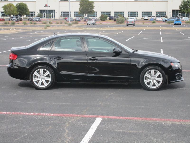 Audi A4 2.0T Sedan quattro Tiptronic 2011 Audi A4 2.0T Sedan quattro Tiptronic 2011