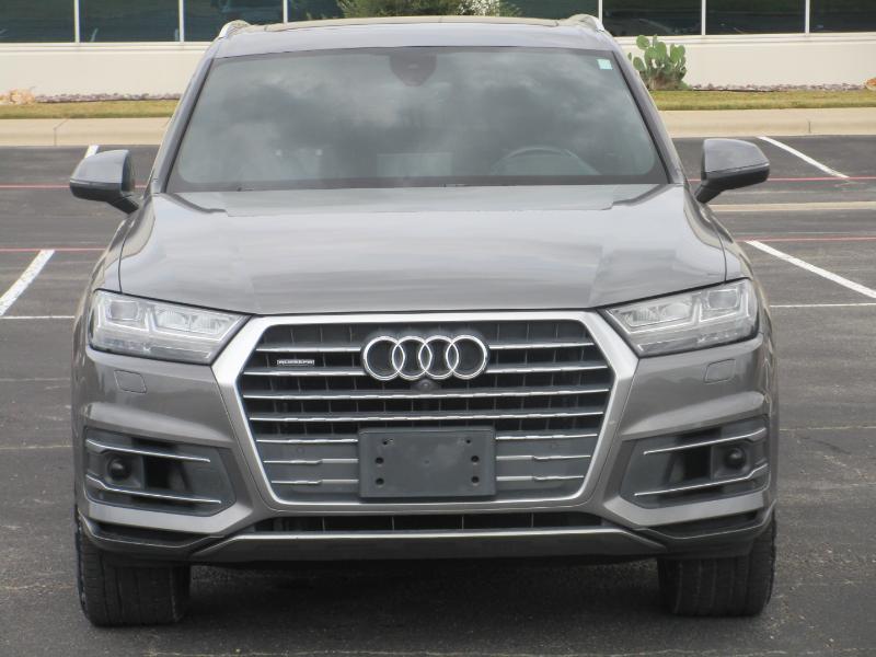 Audi Q7 3.0 Premium Plus quattro 2017 Audi Q7 3.0 Premium Plus quattro 2017