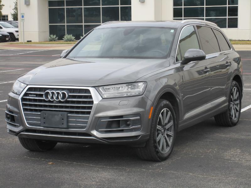 Audi Q7 3.0 Premium Plus quattro 2017 Audi Q7 3.0 Premium Plus quattro 2017
