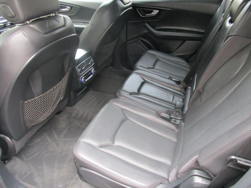 Audi Q7 3.0 Premium Plus quattro 2017 Audi Q7 3.0 Premium Plus quattro 2017