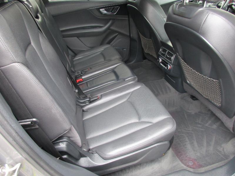 Audi Q7 3.0 Premium Plus quattro 2017 Audi Q7 3.0 Premium Plus quattro 2017