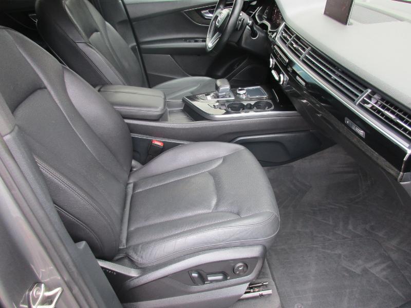 Audi Q7 3.0 Premium Plus quattro 2017 Audi Q7 3.0 Premium Plus quattro 2017