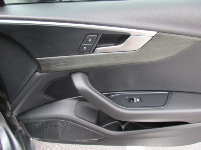 Audi A4 2.0T Premium Plus Sedan 2017