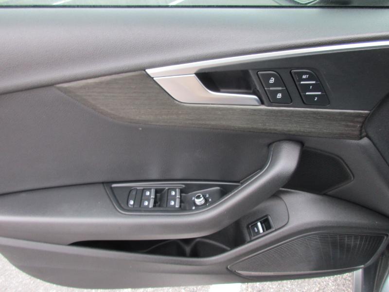 Audi A4 2.0T Premium Plus Sedan 2017