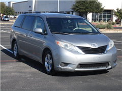 2013 Toyota Sienna 