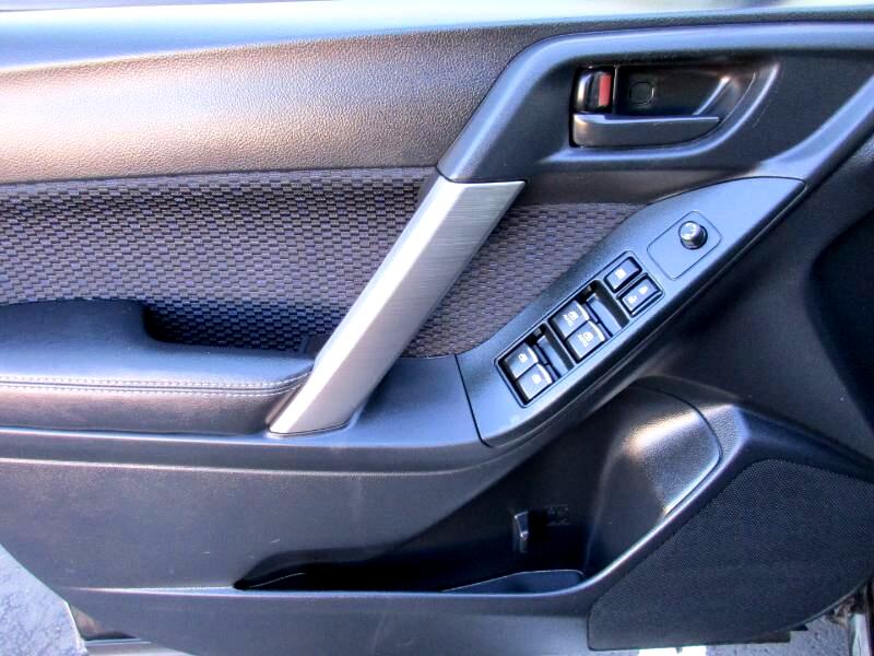 Subaru Forester 2.5i Premium PZEV CVT 2017