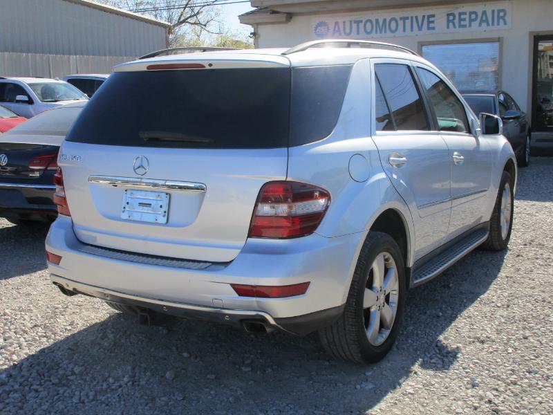 Mercedes-Benz M-Class ML350 2011