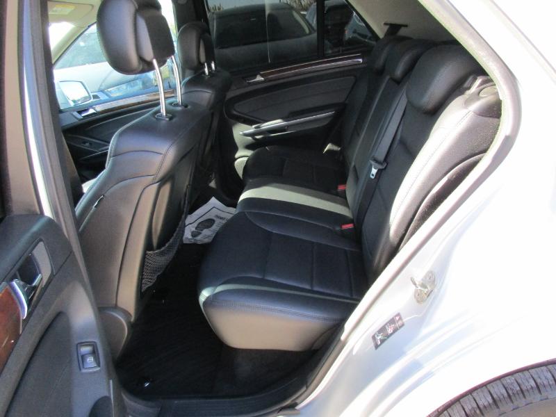 Mercedes-Benz M-Class ML350 2011